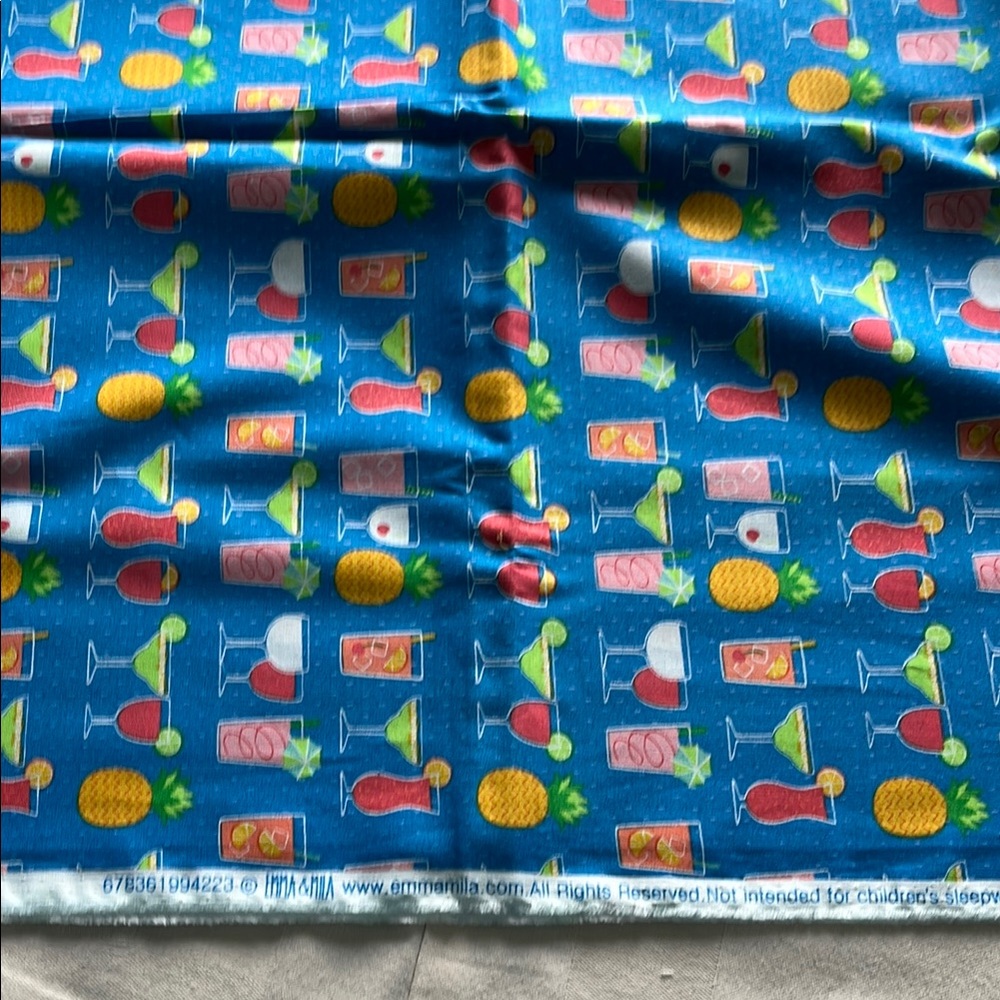 Tropical Cocktail Print Cotton Fabric 2 yards - Picture 2 of 4